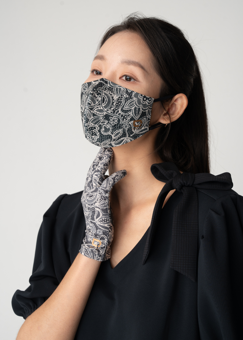 Antiviral Reusable TXM99 InnoShield Mask – Modish Lace Onyx