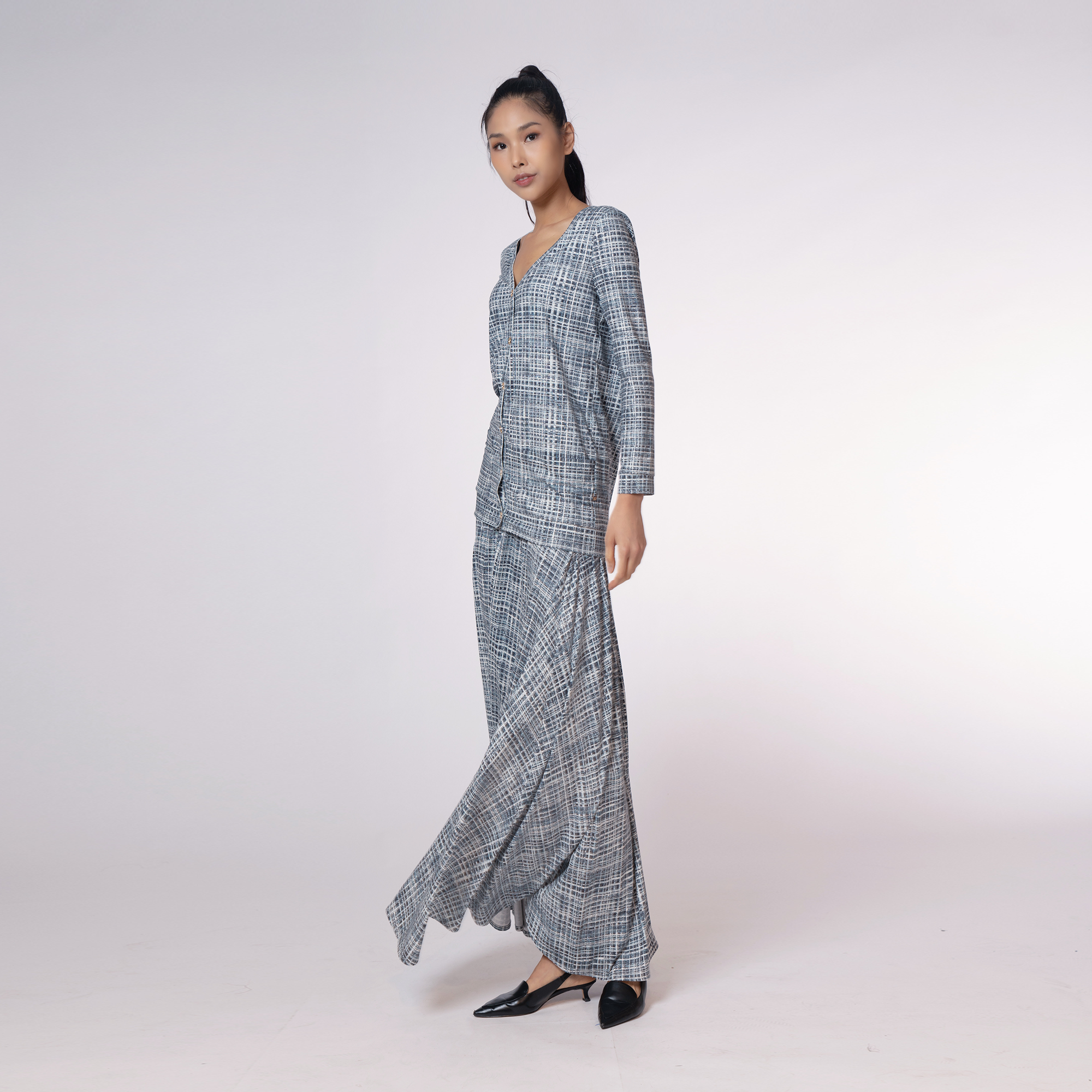 Antiviral Chiffon Chopstick Cardigan – Tweed Collection