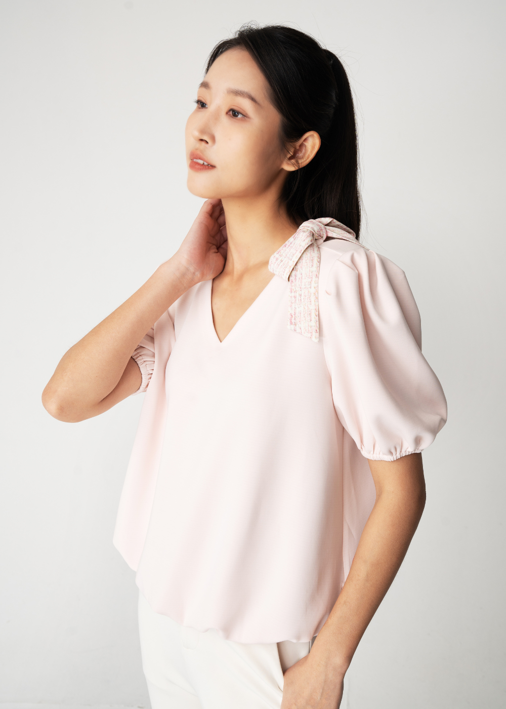 Antiviral Soft Lantern Top with Detachable bow