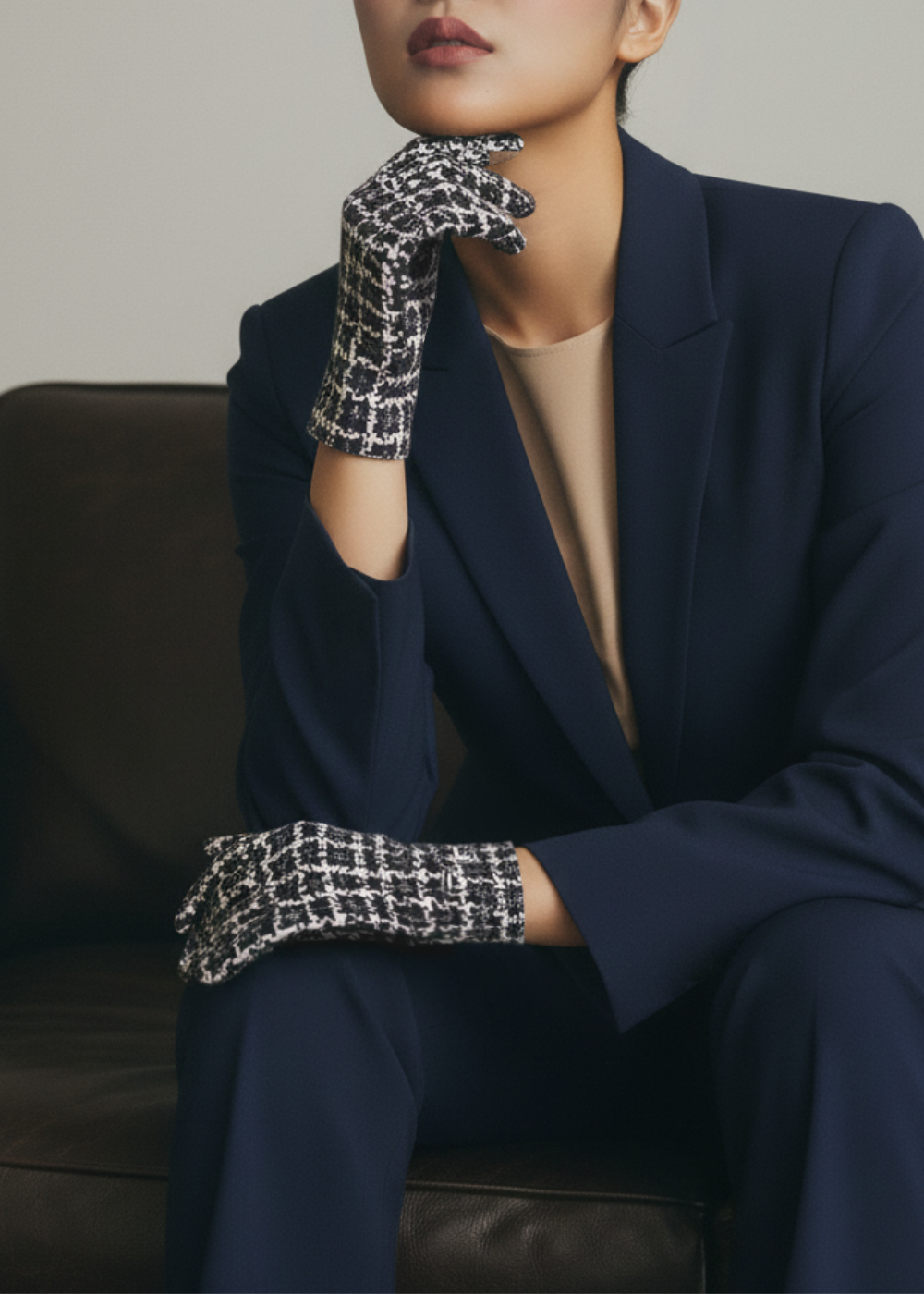 InnoTouch Silky – Classic Black Tweed