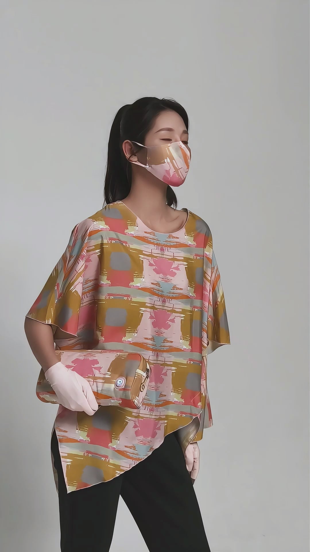 Antiviral Woven Arketa Top