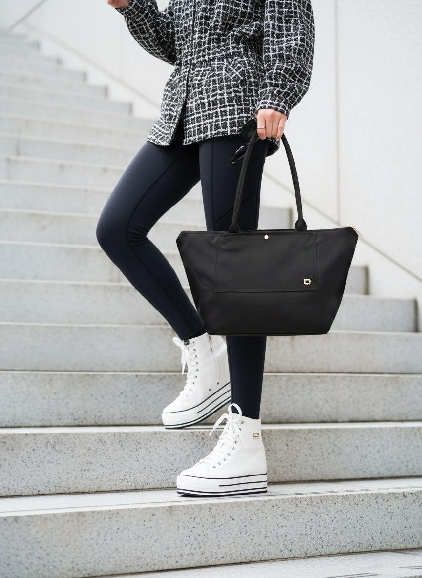 Antiviral WR Urban Tote Bag