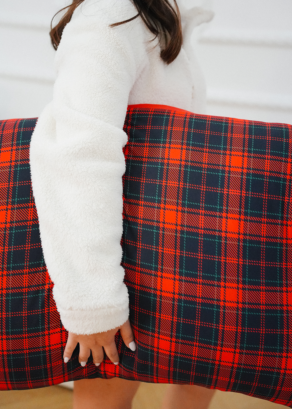 Antiviral Chiffon Cloud Pillowcase – Red Tartan