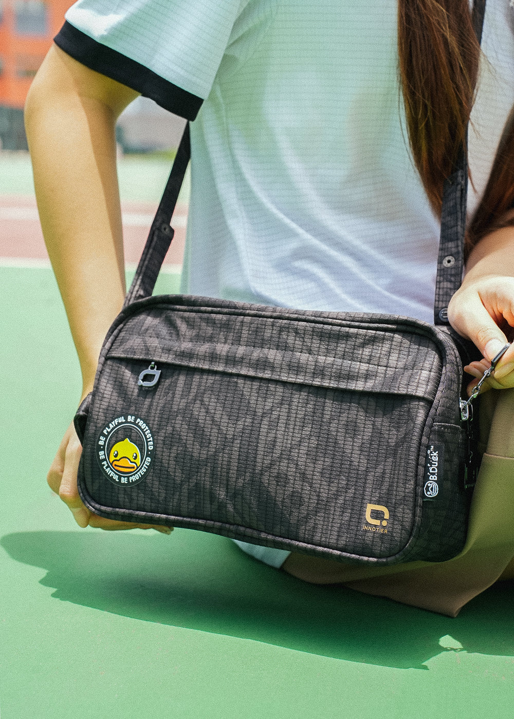 B.Duck AgManacle Travel Pouch