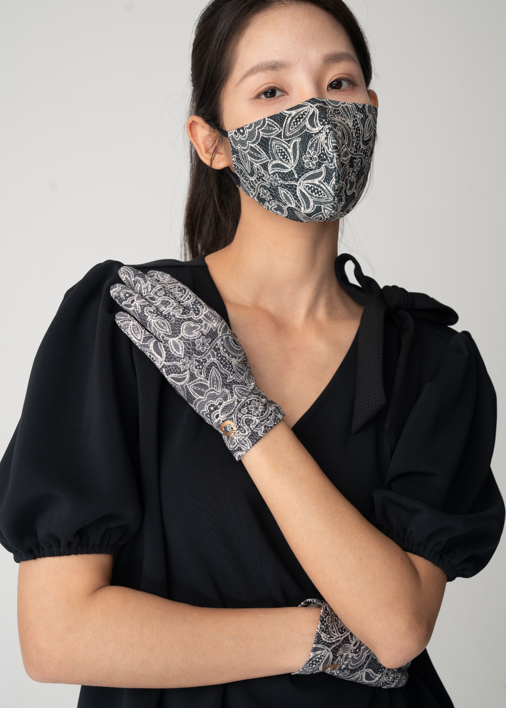 Antiviral Reusable TXM99 InnoShield Mask  – Modish Lace Onyx