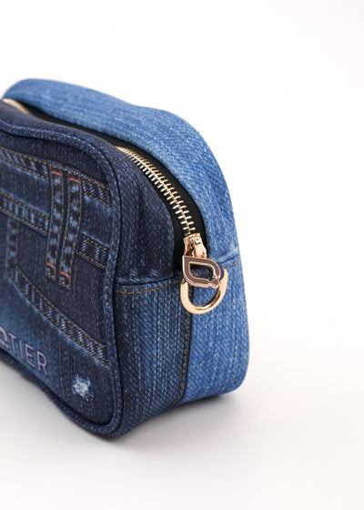 Antiviral Vertex Voyage Pouch – Denim