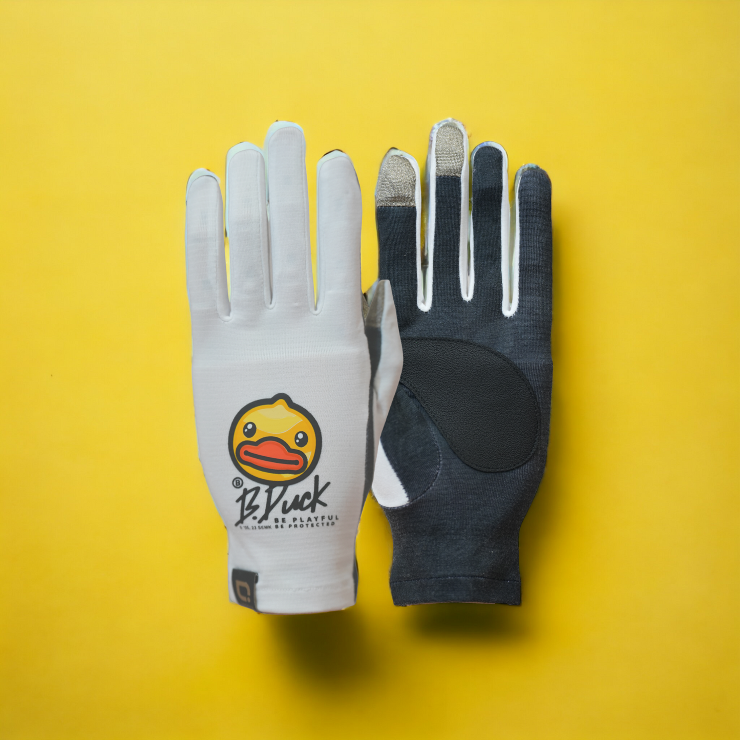 B Duck Antiviral InnoTouch Gloves