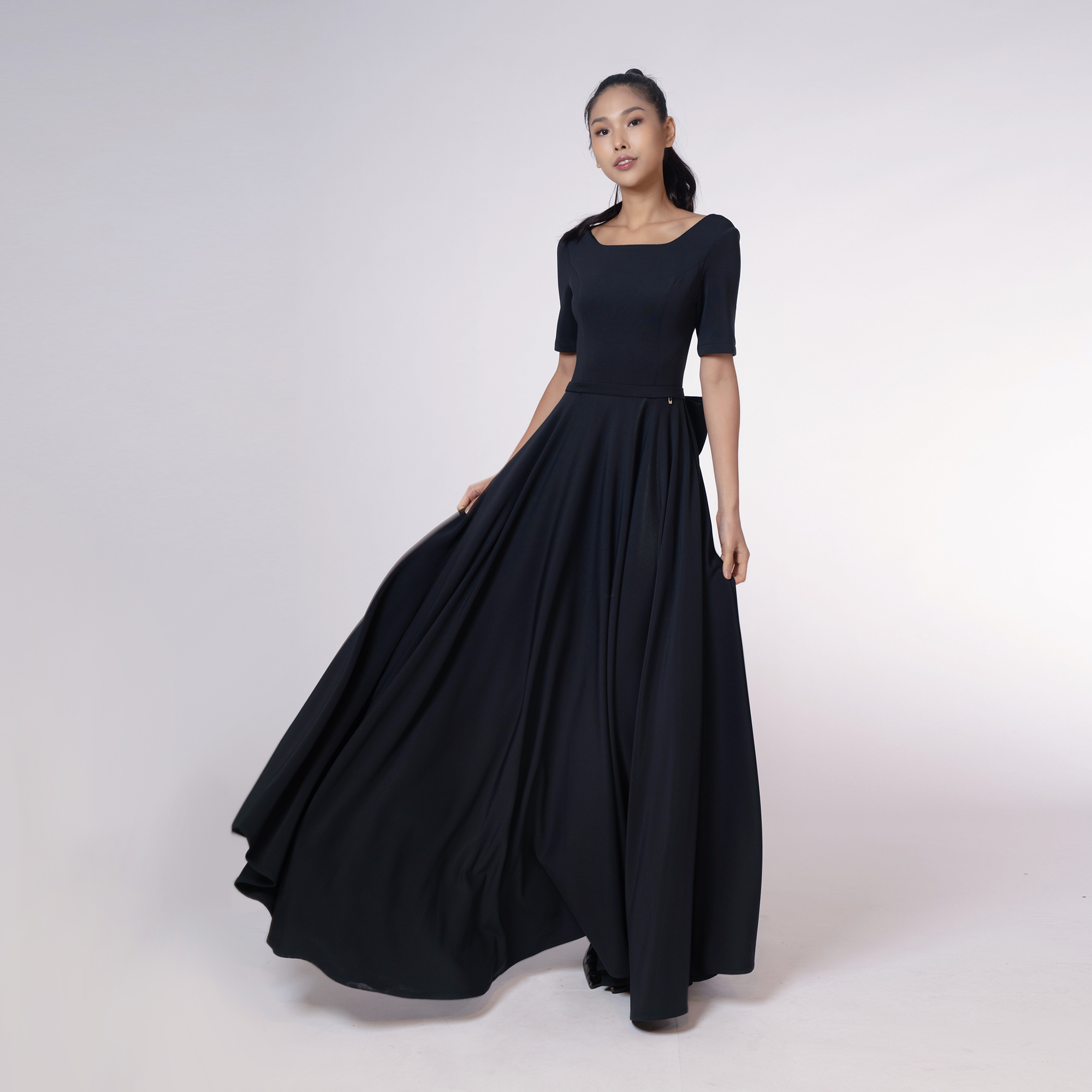 Vertex Soft Evening Long Dress Open Back Bow – Solids